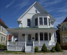 Front elevation, 20 Washington Street, Bridgetown, NS, 2007.; Heritage Division, NS Dept. of Tourism, Culture and Heritage, 2007.