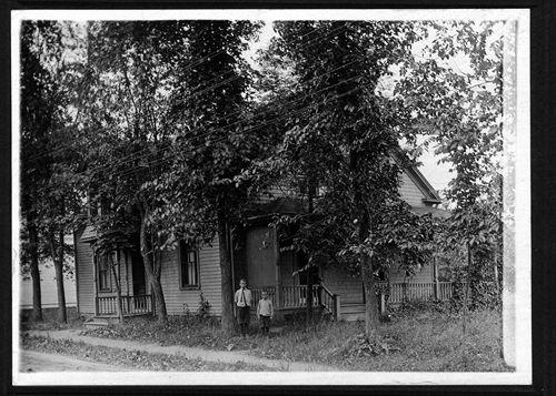 Historic photograph, front and side elevation