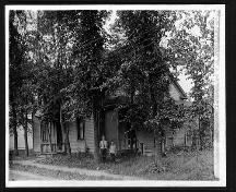 18 Water Street, Bridgetown, NS, circa 1900.; Courtesy the Mack family, Bridgetown, NS.