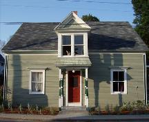 Front elevation, 18 Water Street, Bridgetown, NS, 2007.; Heritage Division, NS Dept. of Tourism, Culture and Heritage, 2007.