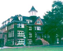 Exterior view, University School.; District of Saanich, 2004.