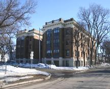 Primary elevations, from the northwest, of the Rothesay Apartments, Winnipeg, 2006; Historic Resources Branch, Manitoba Culture, Heritage and Tourism, 2006