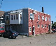 Bâtiment Loggie's principal - Vue de la façade qui donne sur le Boulevard Dr Victor LeBlanc; Town of Tracadie-Sheila