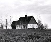 Pierre Lahoud, Maison Savard : dossier préliminaire. Québec, Ministère des Affaires Culturelles, 1976.; Ministère de la Culture, des Communications et de la Condition féminine, Pierre Lahoud, 1976