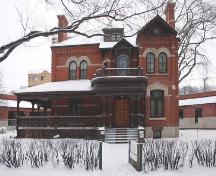 View of the main elevation, from the west, of Macdonald House (Dalnavert), Winnipeg, 2005; Historic Resources Branch, Manitoba Culture, Heritage, Tourism and Sport, 2005