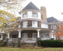 Detail of tower and wrap-around porch, 177 Victoria Street East, Amherst, NS, 2007.; Heritage Division, NS Dept of Tourism, Culture and Heritage, 2007