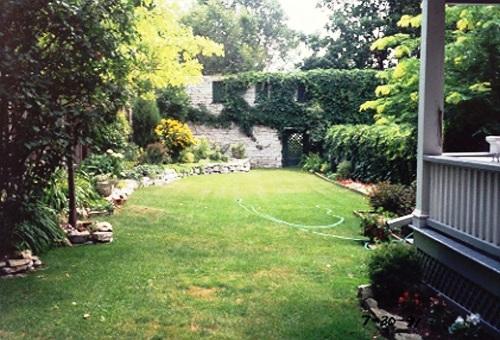 View of the side and rear yard – July 1991