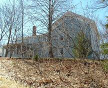 Rear elevation, 233 Victoria Street East, Amherst, NS,2007.; Heritage Division, NS Dept of Tourism, Culture and Heritage, 2007