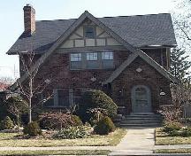 Exterior photograph of the Dr. Neil MacDonald House.; City of Windsor, Nancy Morand, 2001