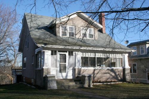 Showing front elevation