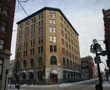 Primary elevations, from the southeast, of the Bedford Building, Winnipeg, 2006; Historic Resources Branch, Manitoba Culture, Heritage, Tourism and Sport, 2006