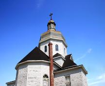 View of the dome, from the southwest, of the Ruthenian Greek Catholic Church of the Blessed Virgin Mary, Toutes Aides area, 2006; Historic Resources Branch, Manitoba Culture, Heritage and Tourism, 2006