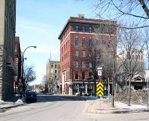 Contextual view, from the east, of the Travellers Building, Winnipeg, 2006; Historic Resources Branch, Manitoba Culture, Heritage, Tourism and Sport, 2006