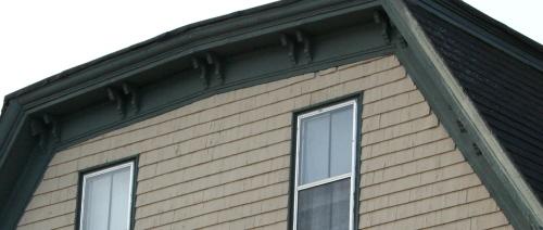 Showing detail of eave brackets