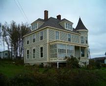 Front and side elevations, MacMillan-Cameron House, Strathlorne, NS, 2004.; Heritage Division, NS Dept. of Tourism, Culture and Heritage, 2004.