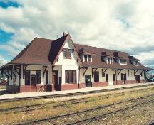 General view of the VIA Rail/Canadian National Railways Station, showing a façade, 1991.; Murray Peterson, 1991.