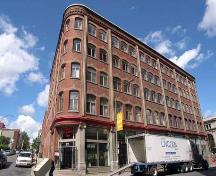 Manufacture Louis-Ovide-Grothé; Ministère de la Culture, des Communications et de la Condition féminine, Jean-François Rodrigue, 2004