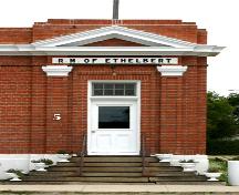 Front entrance of the Bank of Montreal Building, Ethelbert, 2005.; Historic Resources Branch, Manitoba Culture, Heritage and Tourism 2005