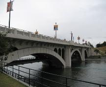 Centre Street Bridge (2007)
; The City of Calgary, 2007