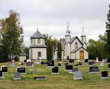 Vue d'ensemble - de l'ouest de l'église catholique ukrainienne St. Michael's, Olha, 2006; Historic Resources Branch, Manitoba Culture, Heritage and Tourism, 2006