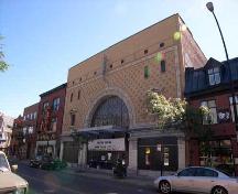 Cinéma Corona; Ministère de la Culture, des Communications et de la Condition féminine, Jean-François Rodrigue, 2004