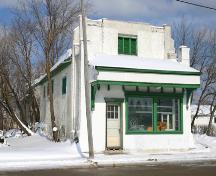 Primary elevation, from the southwest, of the Pool Hall section of the Elma Pool Hall and Residence, Elma, 2007; Historic Resources Branch, Manitoba Culture, Heritage and Tourism, 2007