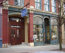 This image shows the entrances for 12 and 14 King Street.; Commercial Properties Limited