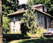The Bampfield House in 2004.; Andrew Porteus, Niagara Falls Public Library Digital Collection, 2004.