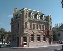 The Old Imperial Bank on Bridge Street; City of Niagara Falls, date unknown
