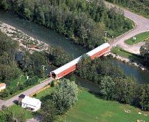 Pont couvert de Saint-Edgar; Ministère de la Culture, des Communications et de la Condition féminine, Pierre Lahoud, 2004