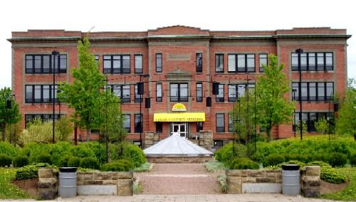 Centre Culturel Aberdeen - 2004