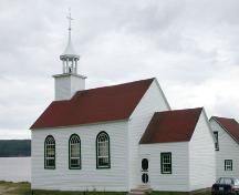 Illustrates the chapel’s simple design based on the Georgian style with its exterior covering of clapboard.; PNB 2004