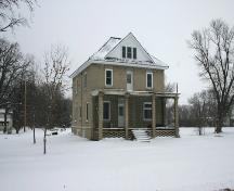 Contextual view, from the southwest, of the Presbyterian Church Manse, Emerson, 2006; Historic Resources Branch, Manitoba Culture, Heritage, Tourism and Sport, 2006