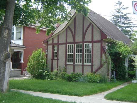 Façade, Gouinlock House, 2007