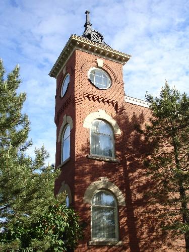 304-312 Queen Elizabeth Driveway