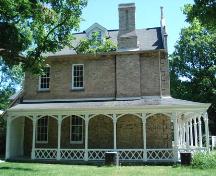 Of note is the first-storey decorative verandah.; Martina Braunstein, 2007.