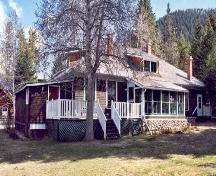 Tarry-a-while, Banff, Alberta. A Municipal Historic Resource.; Peter and Catharine Whyte Foundation, Edward J. Hart, 2003