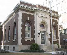 View of front and side façades, 2004.; Government of Saskatchewan, Maureen Pedersen, 2004.