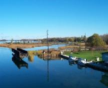 General view of the Mnjikaning Fish Wiers National Historic Site of Canada, showing the viewscapes along the shoreline, 2003.; Agence Parcs Canada / Parks Canada Agency, Jim Molnar, 2003.