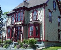 Daniel Rudolf House, Old Town Lunenburg, front façade, 2004; Heritage Division, Nova Scotia Dept. of Tourism, Culture and Heritage, 2004