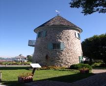 Moulin à vent de Verchères; Ministère de la Culture, des Communications et de la Condition féminine, Jean-François Rodrigue, 2004
