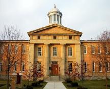 East elevation of the central portion of the Ontario County Court House; OHT, 2006