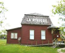 East elevation of the La Rivière Canadian Pacific Railway Stations, La Rivière area, 2006; Historic Resources Branch, Manitoba Culture, Heritage, Tourism and Sport, 2006