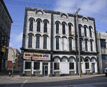 Primary elevation, from the east, of the Bathgate Block, Winnipeg, 2007; Historic Resources Branch, Manitoba Culture, Heritage, Tourism and Sport, 2007