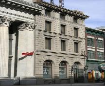 Primary elevation, from the southeast, of the Royal Bank of Canada Building, Winnipeg, 2006; Historic Resources Branch, Manitoba Culture, Heritage, Tourism and Sport, 2006