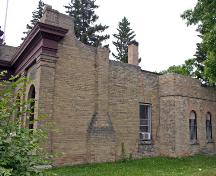 Façade nord de l'édifice des titres fonciers de Portage-la-Prairie, Portage-la-Prairie, 2006; Historic Resources Branch, Manitoba Culture, Heritage, Tourism and Sport, 2006