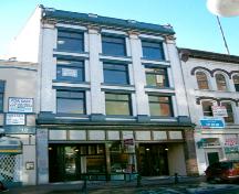 Exterior view of the Roberts Building; City of Vancouver, 2004
