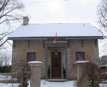 View of the north façade depicting the single door with transom, 2007.; Lindsay Benjamin, 2007.