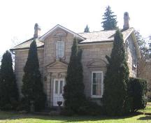 View of the east façade and south elevation of the Bell-Carlton House.; Lindsay Benjamin, 2007.