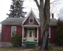 North façade of 7 Central Street depicting its Georgian and Gothic architectural influences, 2007.; Lindsay Benjamin, 2007.